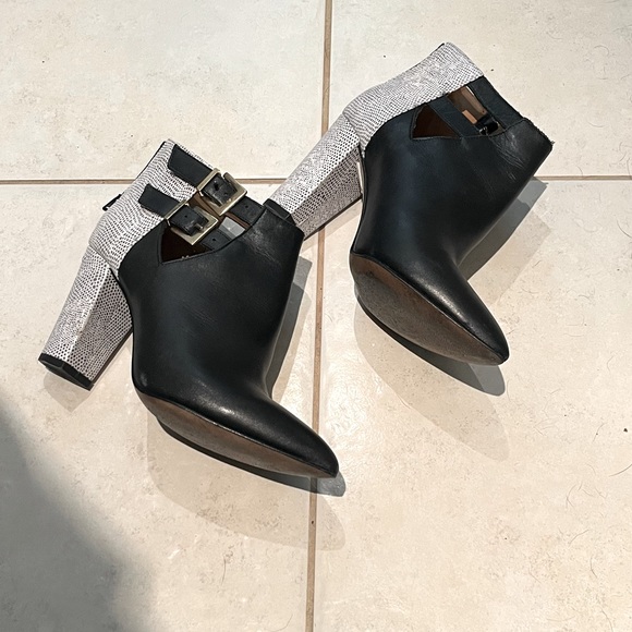 EUC. Beautiful Black and White Booties - Picture 2 of 4